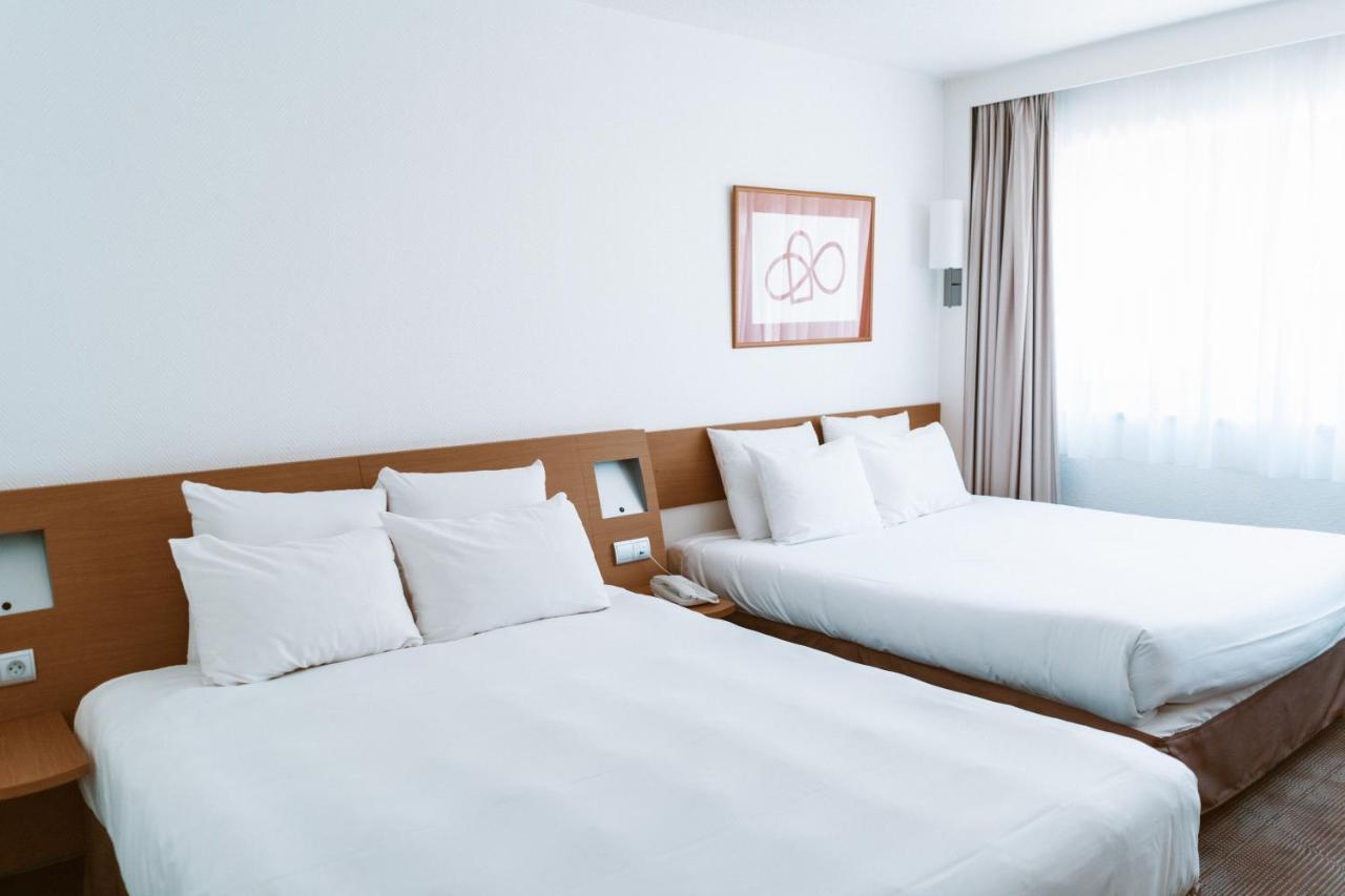 Novotel & Biarritz Hotel