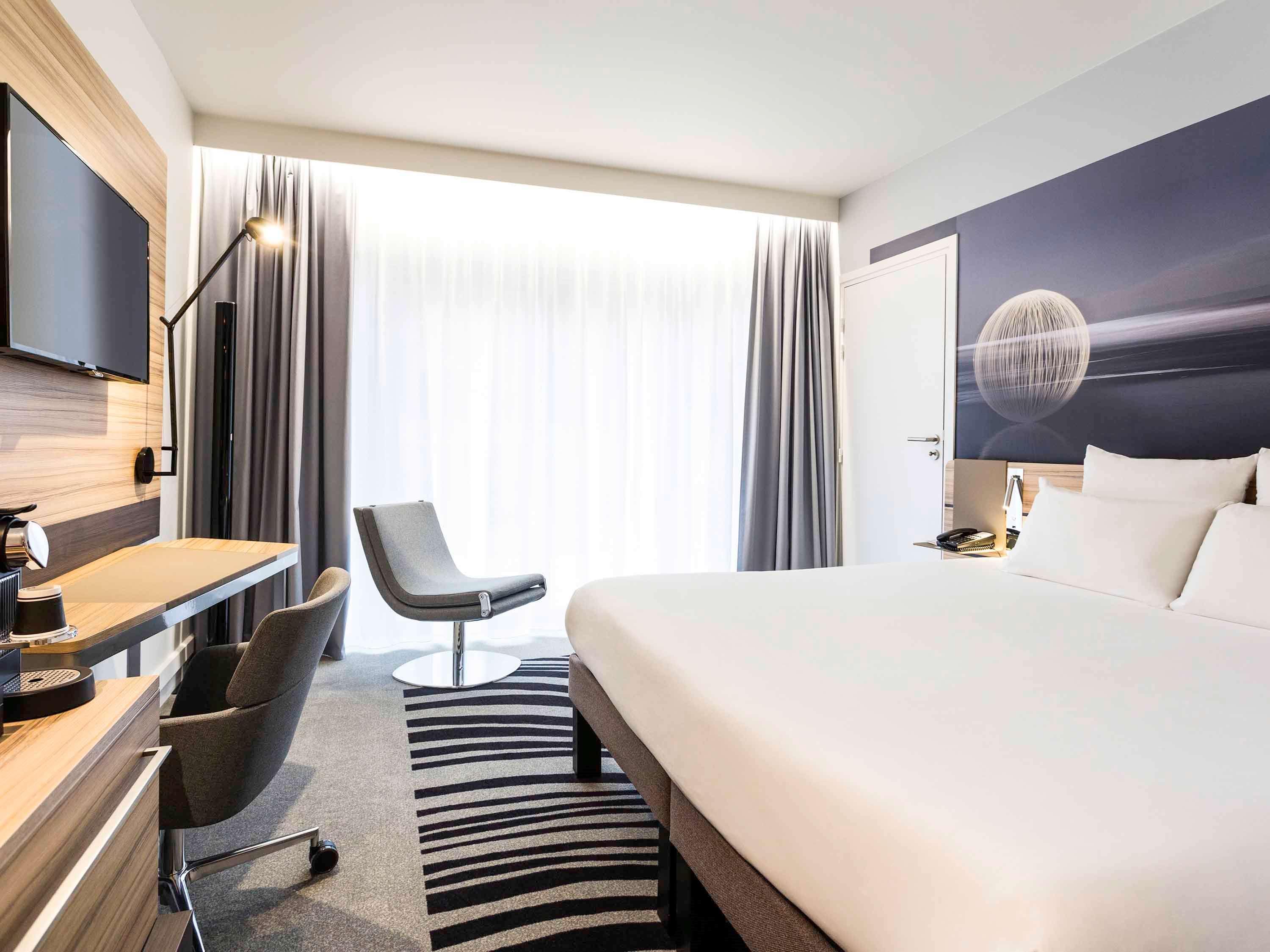 Novotel & Biarritz Hotel