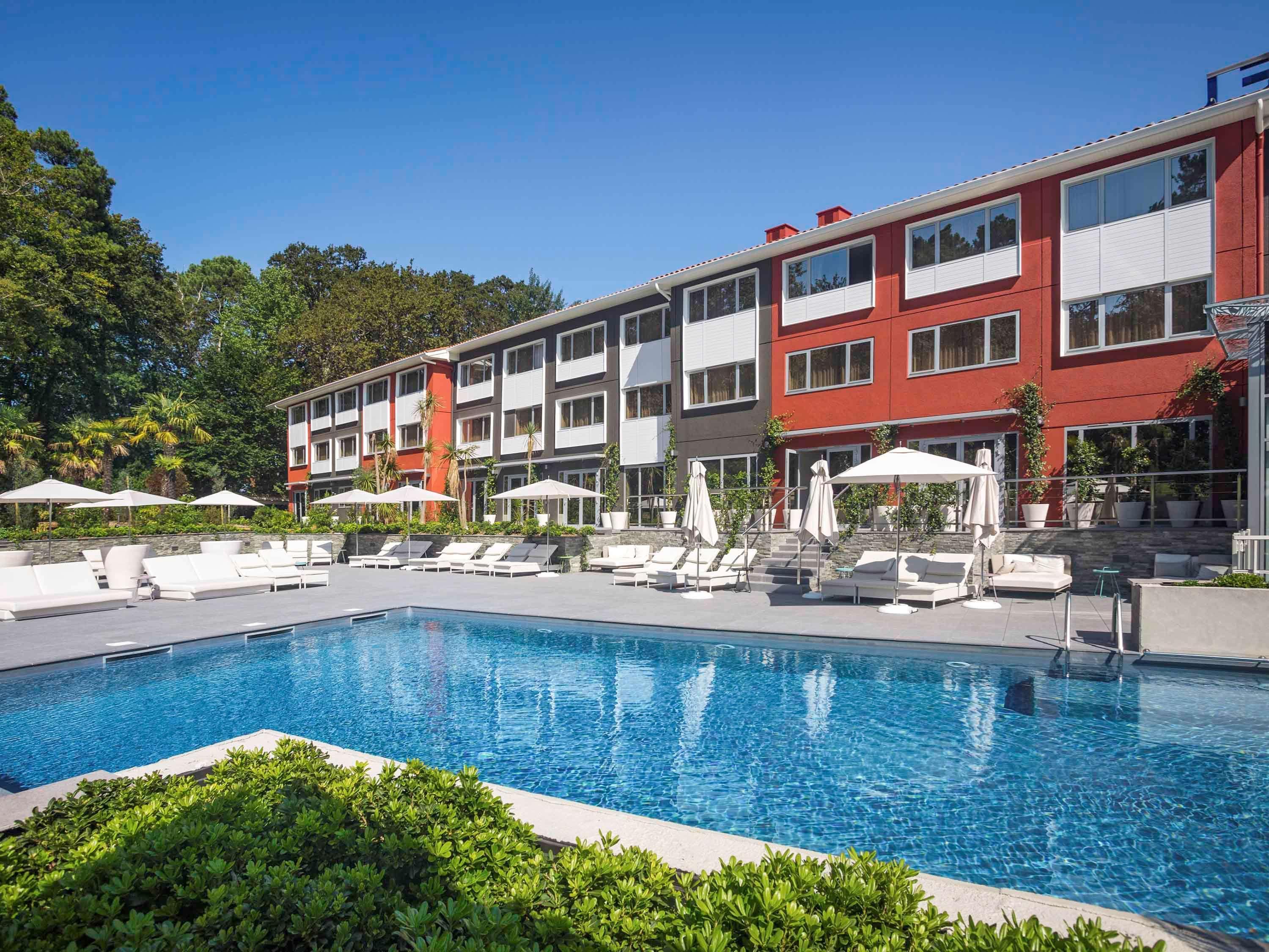 Novotel & Biarritz Hotel 4*
