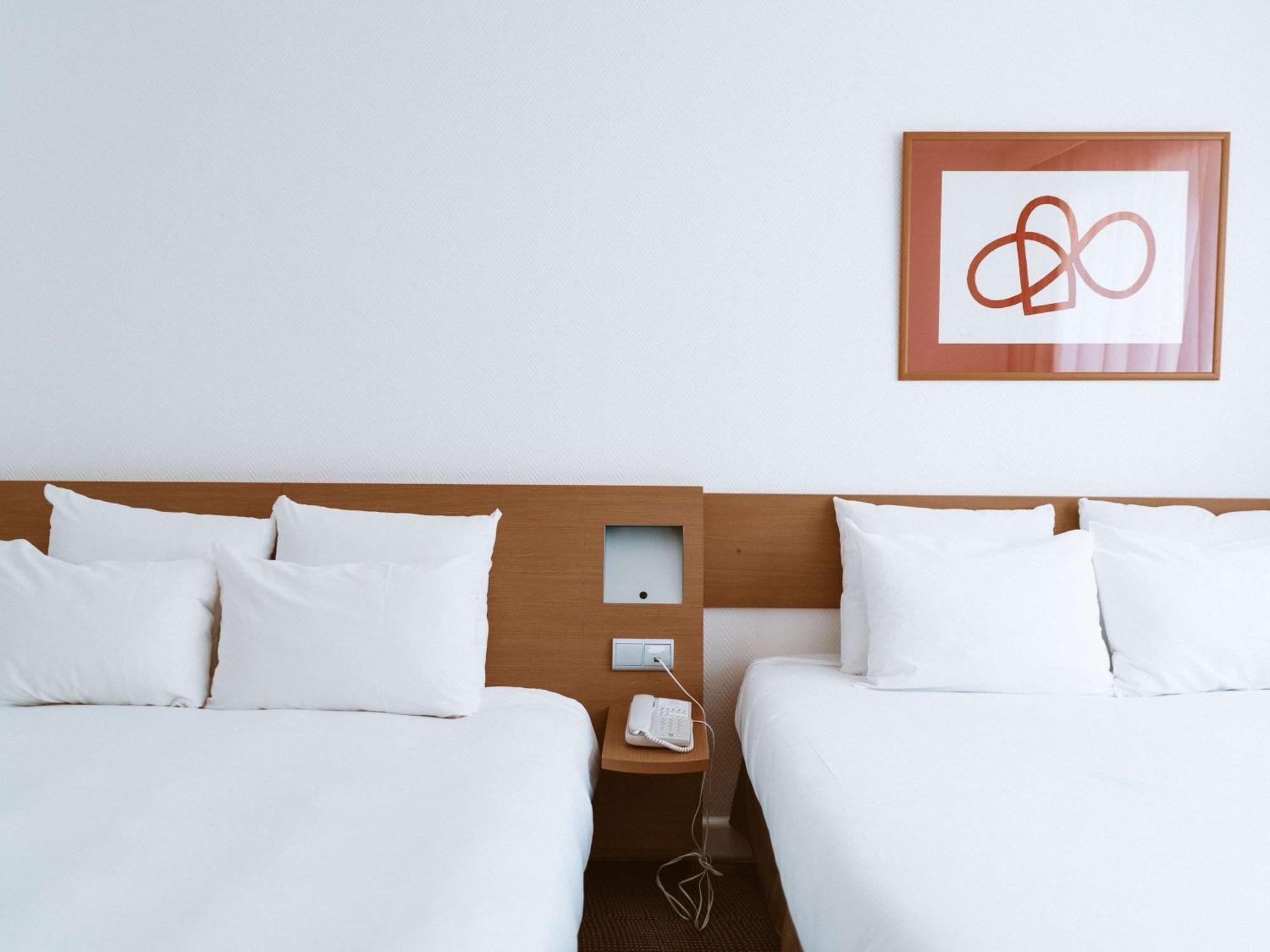 Novotel & Biarritz Hotel