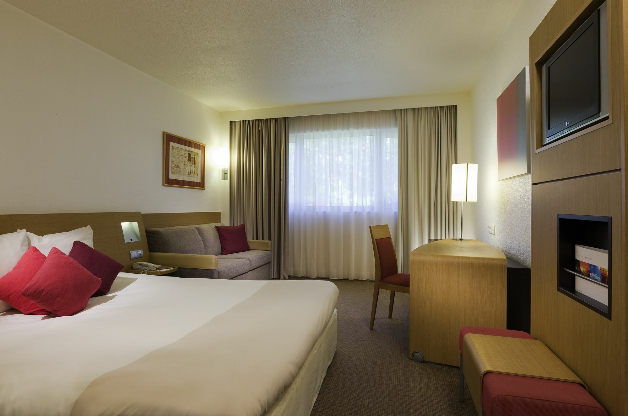 Novotel & Biarritz Hotel 4*